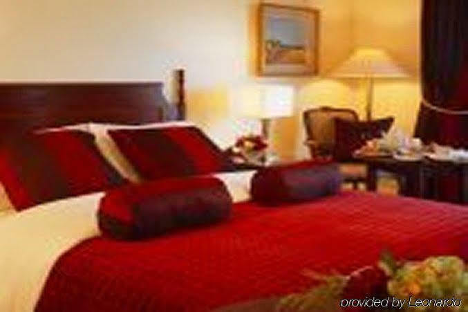 Bayview Hotel 4*